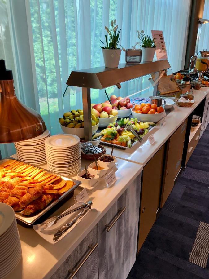 Express Krakow Hotel كراكوفيا المظهر الخارجي الصورة