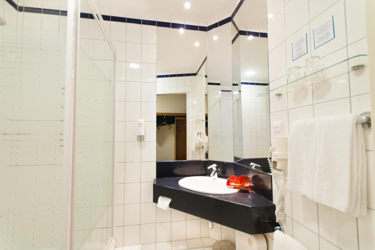 Express Krakow Hotel كراكوفيا المظهر الخارجي الصورة